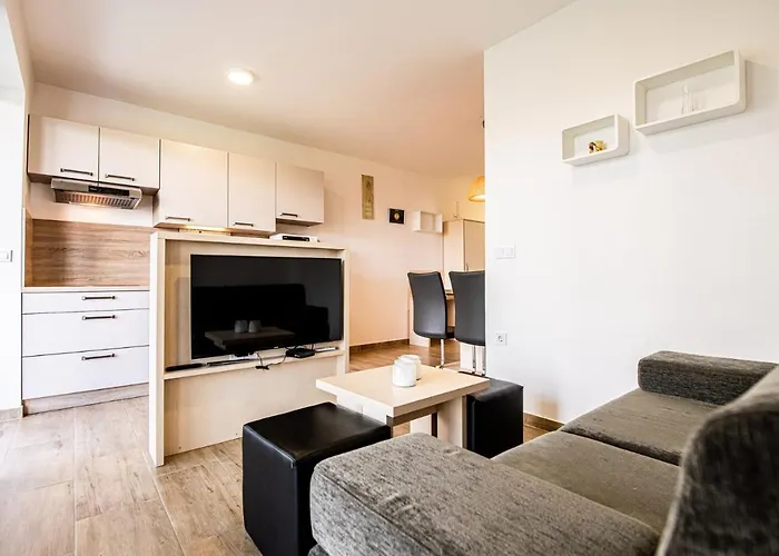 דירה Apartmaji Banonia 